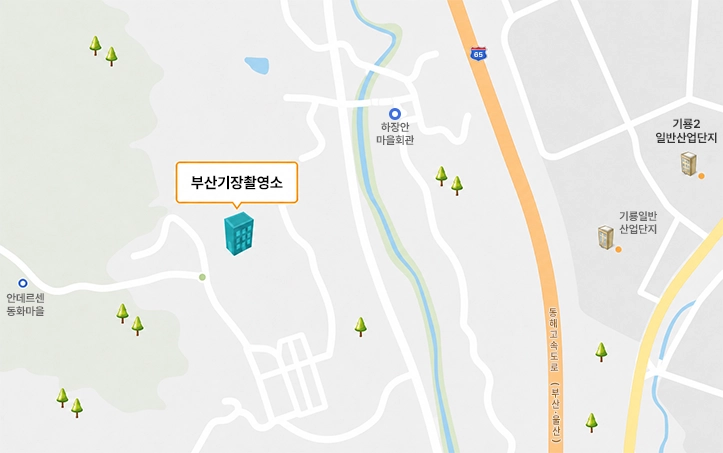 부산기장촬영소는 부산광역시 기장군 장안로 205에 위치합니다.